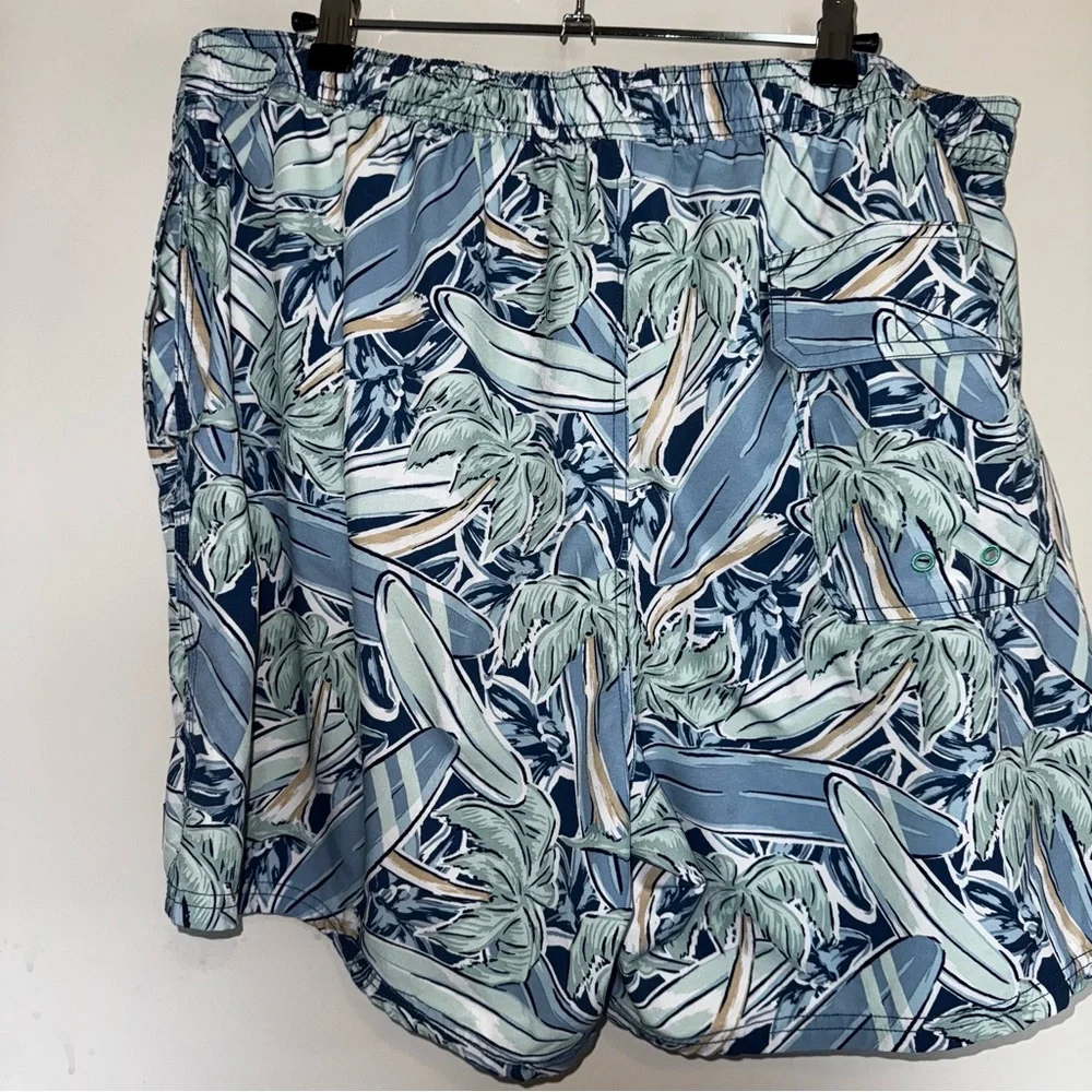 Vineyard Vines Men’s XL Chappy Swim Lined Trunks Shorts Palm Trees‎ Surf Boards